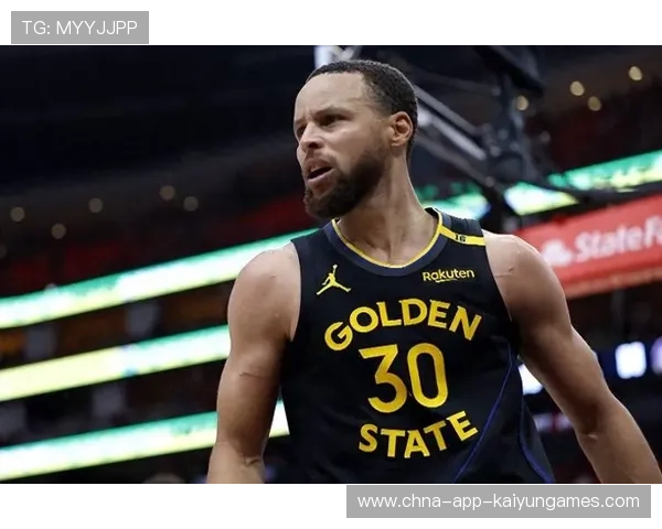 库里未戴戒指被媒体放大解读，网友脑洞太多