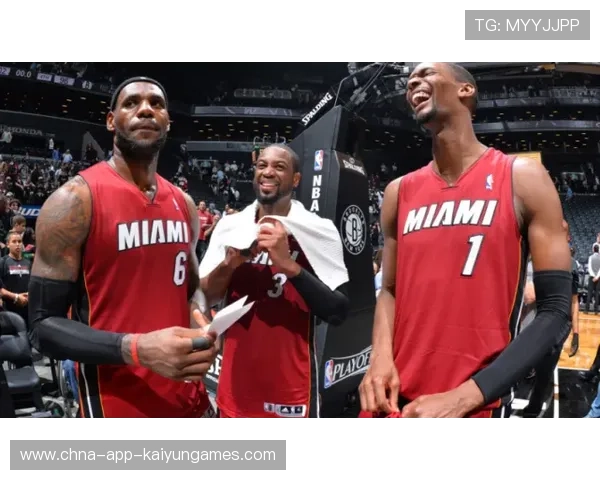 独行侠布克数据爆发改变球队节奏，助力球队逆袭赛季高峰