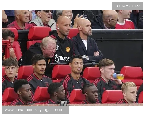 球迷对曼联清洗计划产生分歧