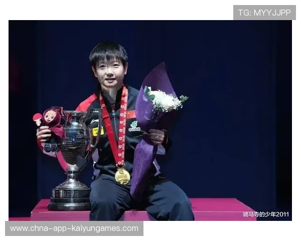 东京奥运：孙颖莎再夺金牌，乒坛新星崛起！，东京奥运会乒乓球孙颖莎对战伊藤