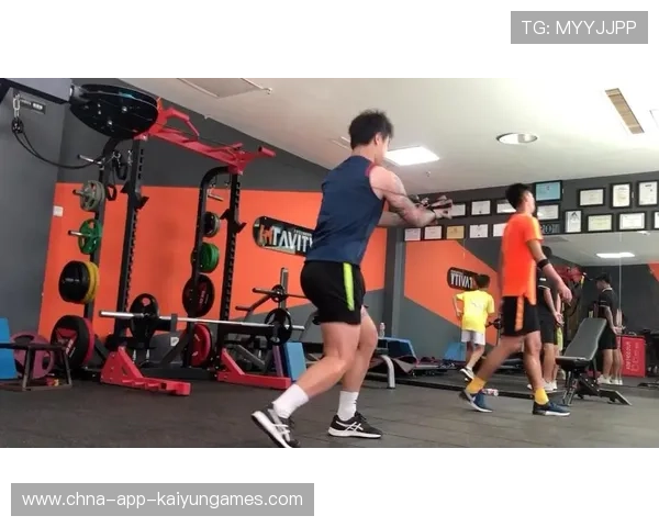 球员体能训练细节曝光，职业球员体能训练