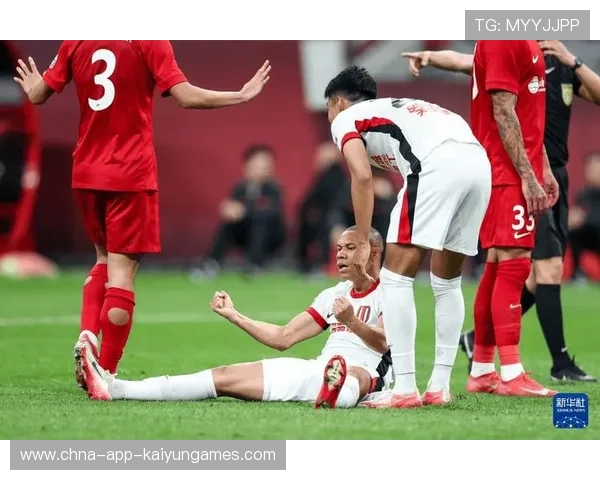 重庆铜梁龙迪马塔接球就加速,边路爆趟直接过人 重庆铜梁龙迪马塔接球就加速,边路爆趟直接过人